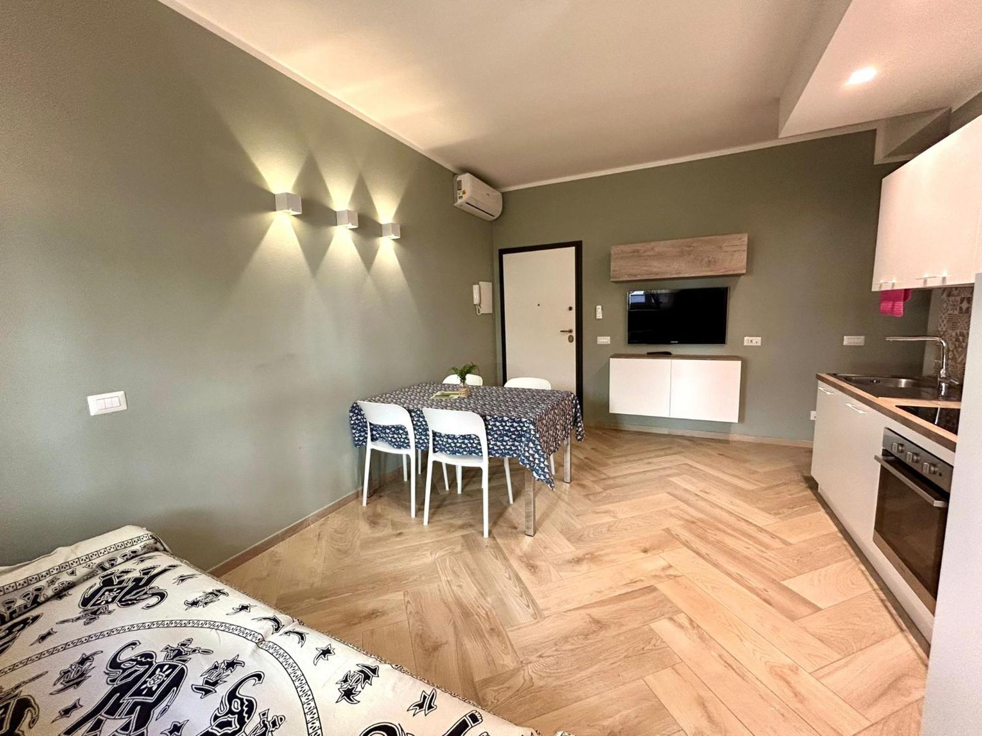 Casa Mare L.Ea. Apartment Фолоника Екстериор снимка