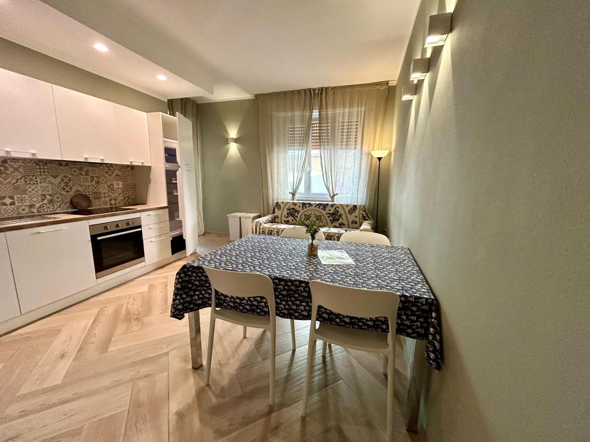 Casa Mare L.Ea. Apartment Фолоника Екстериор снимка